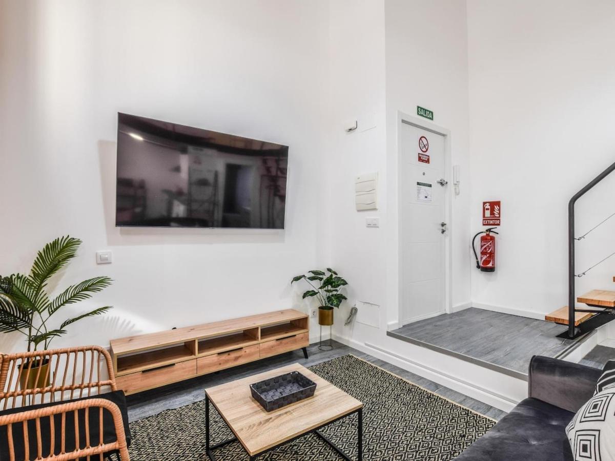 Lofts Reformados En El Bernabeu Alquiler Temporal Apartment Madrid Exterior photo